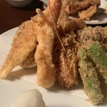 登良屋 - 天ぷら一人前盛り（白身魚、穴子、いか、野菜4品）