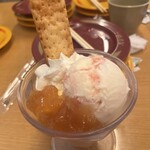 スシロー 上吉田店 - メニューになかったアップルパイパフェ