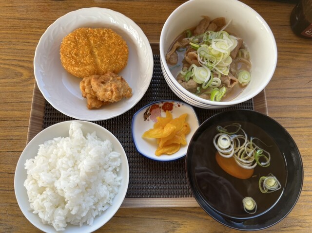 みさきチェーン 東松島店 - 鹿妻（立ち食いそば）の写真