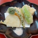 日本料理 藤井 - 本日の逸品(ごま豆腐の天麩羅)
