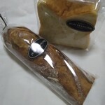 Boulangerie JEAN FRANCOIS - バケットと食パン