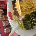 山岡家 - 麺は硬めに