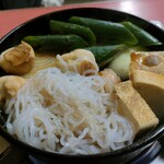 すき焼き キムラ - お肉を入れる前は、こんな感じ。