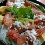 すき焼き キムラ - お肉がデカすぎて一枚しか入らない