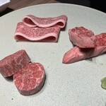 焼肉グレート - おすすめ６品の杓子、うわみすじ、えんがわ