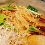 中華そば 雀 - 麺ズーム