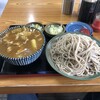 手打ちうどん かめ家 - カレー汁そば（中）、1,100円。