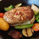 太平洋クラブ＆アソシエイツ益子コースレストラン - 伊達鶏ハンバーグ アップ