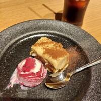 楽食倶楽部 裏小路牛肉店 - 