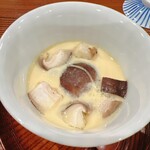 勢麟 - 絶品の茶碗蒸し。100%、虎河豚出汁の透徹した味わいに思わず唸ります