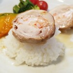 キッチン ブルー グローブ - その上にバロンティーヌを乗せて