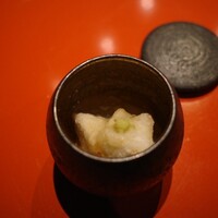 一石三鳥 別邸 - 先付　海老芋唐揚げ  湯葉餡掛け