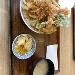 Kaisen Kushi Tempura Nakano Ya Higashi Naka Noten - 