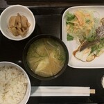 233589001 - 日替わり定食(真鯛の酒蒸しポン酢)