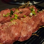 焼肉と薬膳 味ノ輪 - 