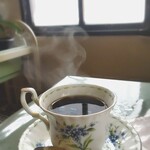 Radasu - 食後のコーヒー(￥200)。カツ重が安いので。