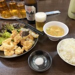 Chuugokuryouri Ronron - ロンロン定食と瓶ビール1700円