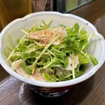 Bishokudokoro Namakara - ＊ぶた肉のナムル（¥590）