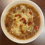 Ryuu Mon - 鶏肉のネギ油ラーメン