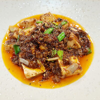 トーキョー シノワ 神子 - 黒毛和牛麻婆豆腐