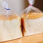 Ｂｒｅａｄ Ｃｒａｆｔ　オオウラ - ミルク食パン　450円税込　錦食パン　420円税込