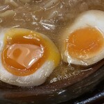 Asunaro - 煮卵は黄身がトロッとしてます。