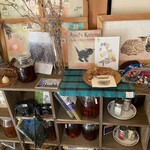 お菓子野山 - 自分で描いたんですって。