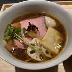 らぁ麺と点心 グラフミ - 料理写真: