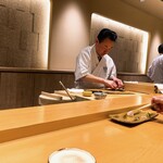 寿司割烹 魚紋 - 