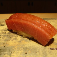 鮨 華 - にぎり　塩釜産中トロ