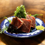 Grilled tuna sashimi w/Fukuoka prefecture sashimi soy sauce