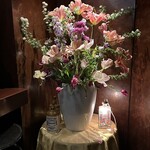 バー ジャダ - R6.2  今週の生花