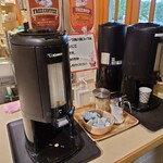 빵노 에키 513BAKERY 욧카이치 코모노점 - 빵을 구매하시면 무료 커피를 드립니다.