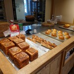 빵노 에키 513BAKERY 욧카이치 코모노점