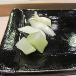 すし匠 - しょうがとスイカ？の漬物