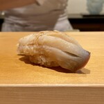 鮨 はしもと - ホッキ貝 北海道士別
      貝の中で1番好きなホッキ貝、豊かな甘みとモフモフとした食感が堪りません！