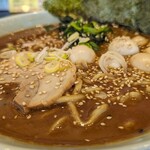 横浜家系ラーメン 魂心家 - 黒胡椒味噌らーめんアップ(2024年2月1日)