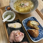 だしと小麦の可能性 - 特潮ラーメン＋サンド