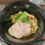 金町製麺 - 中華そば(麺半)