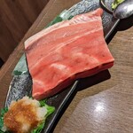 Shinagawa Hinata - ◆赤字覚悟　名物！本まぐろの中おち　100円（税抜価格）