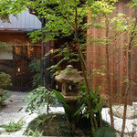 Hosotsuji-Ihee Tea House - 