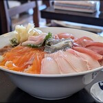 レストラン＆バー オズ - 海鮮丼はらぺこレベル3・酢飯のみレベル5