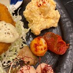 牛かつと海鍋 平田 - 右