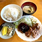 木原食堂 - 常連さんと行ったのでハーフ&ハーフで特別にオーダーできましたなんと❗️今は常連になってます（笑）味の評価は3.1〜3.3くらいかな