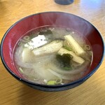 木原食堂 - 具沢山の味噌汁。