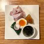 麦の空 GACHI SOBA DOJO - 特製中華そば別皿の具材