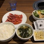 Yakiniku Heijoen - カルビ・ハラミ定食