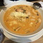 スープパスタ専門店 コジロー - キノコエビのトマトクリーム