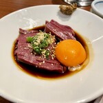 本格大衆焼肉 飯田屋 - ハツ刺し