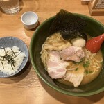 焼きあご塩らー麺たかはし - 来ました！